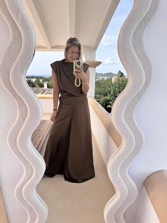 Cariño flare I Dark brown